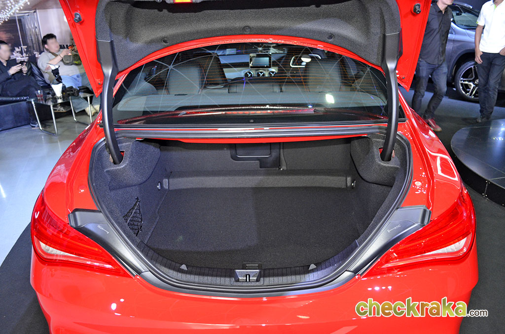 รูปภาพ เมอร์เซเดส-เบนซ์ Mercedes-benz CLA-Class CLA 250 AMG Dynamic ปี 2015