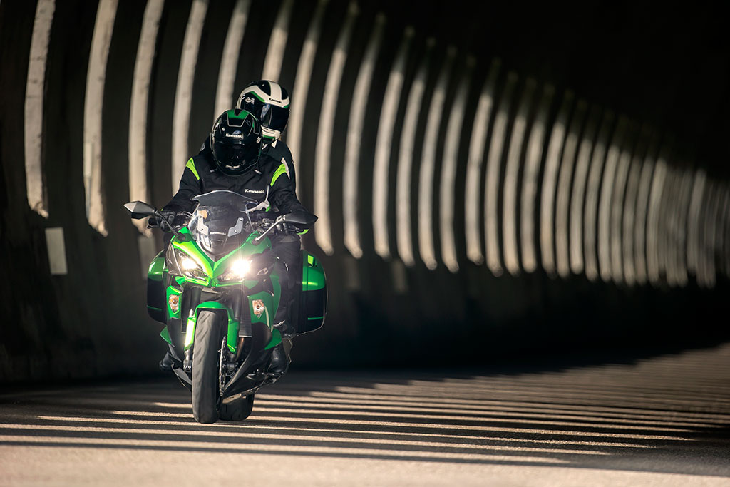 รูปภาพ คาวาซากิ Kawasaki Ninja 1000 ABS ปี 2021