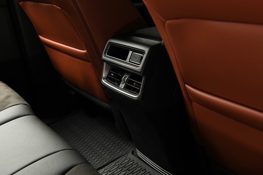 รูปภาพ มาสด้า Mazda BT-50 DBL 3.0 XTR HI-RACER 6AT ปี 2024