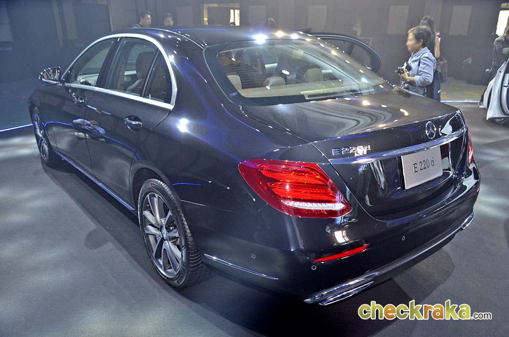 รูปภาพ เมอร์เซเดส-เบนซ์ Mercedes-benz E-Class E 220 D Exclusive ปี 2017