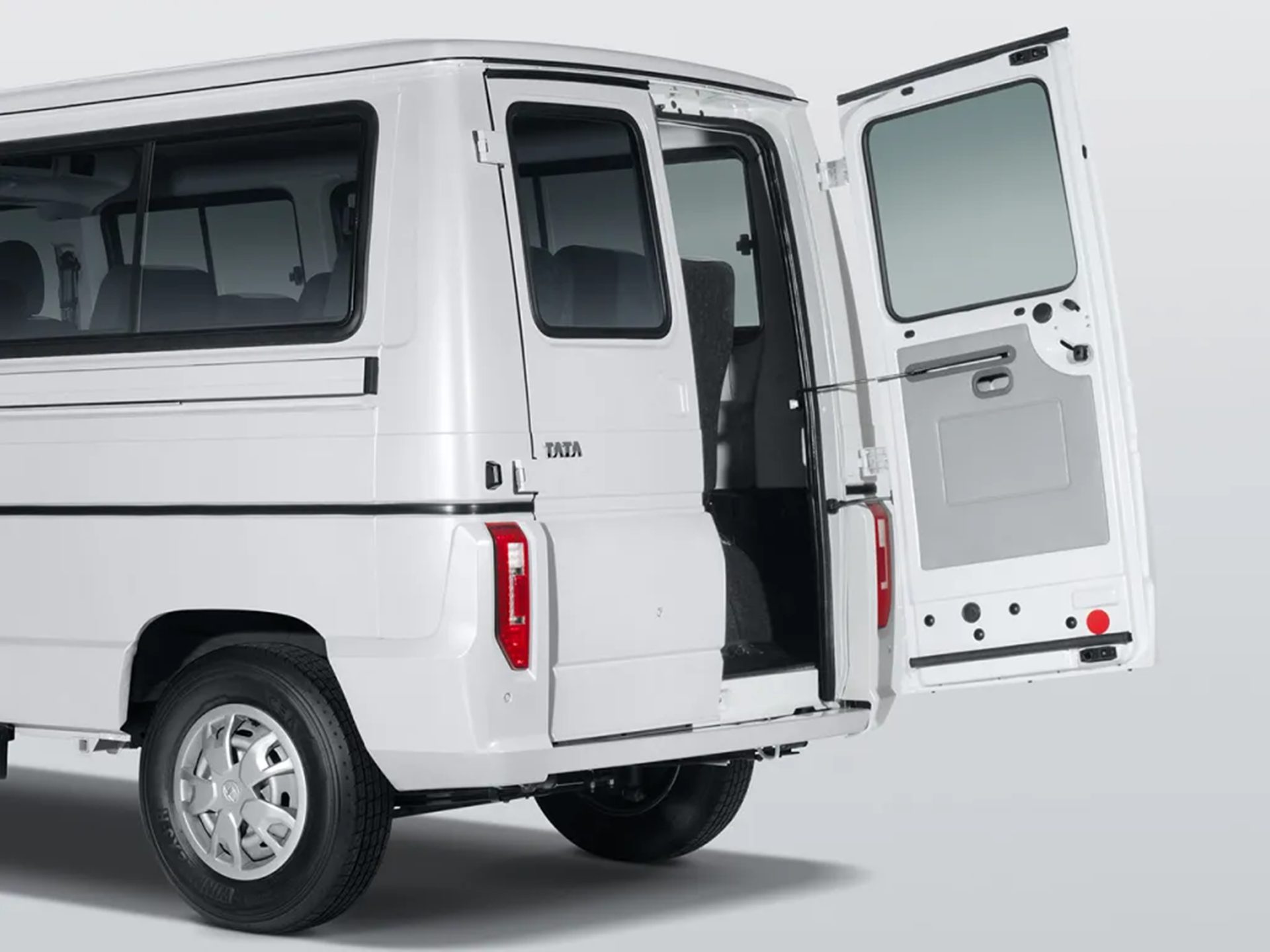 รูปภาพ ทาทา Tata Winger Standard ปี 2025