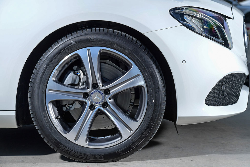 รูปภาพ เมอร์เซเดส-เบนซ์ Mercedes-benz E-Class E 220 D Avantgarde ปี 2017