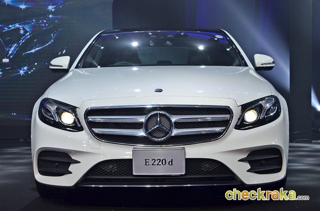 รูปภาพ เมอร์เซเดส-เบนซ์ Mercedes-benz E-Class E 220 D AMG Dynamic ปี 2017