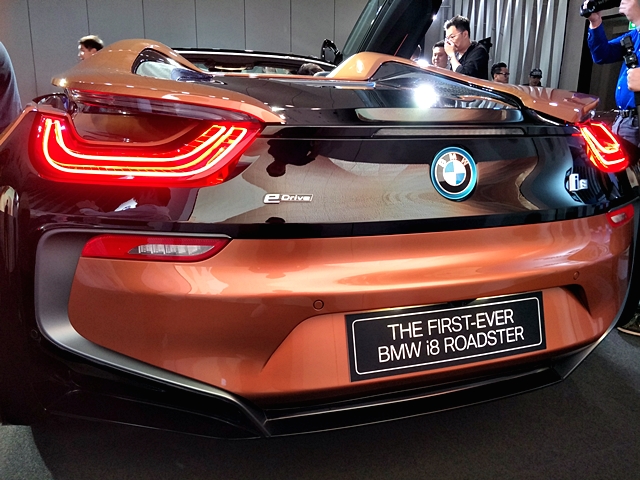 รูปภาพ บีเอ็มดับเบิลยู BMW i 8 Roadster ปี 2018