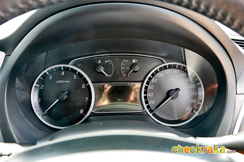 รูปภาพ นิสสัน Nissan Sylphy 1.6 DIG Turbo ปี 2015