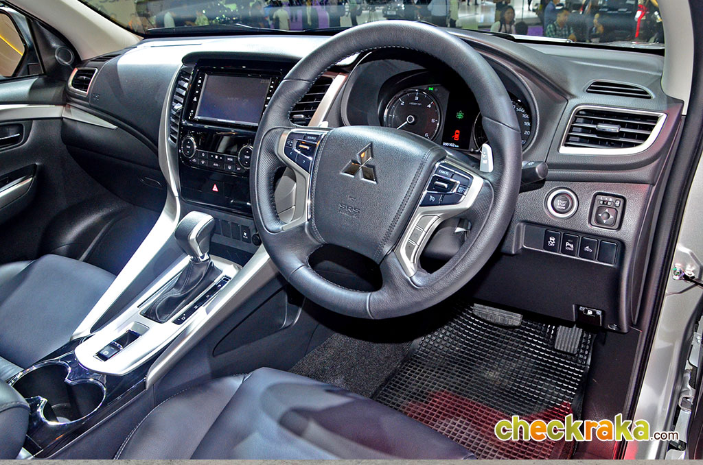 รูปภาพ มิตซูบิชิ Mitsubishi Pajero Sport 2WD GT ปี 2017