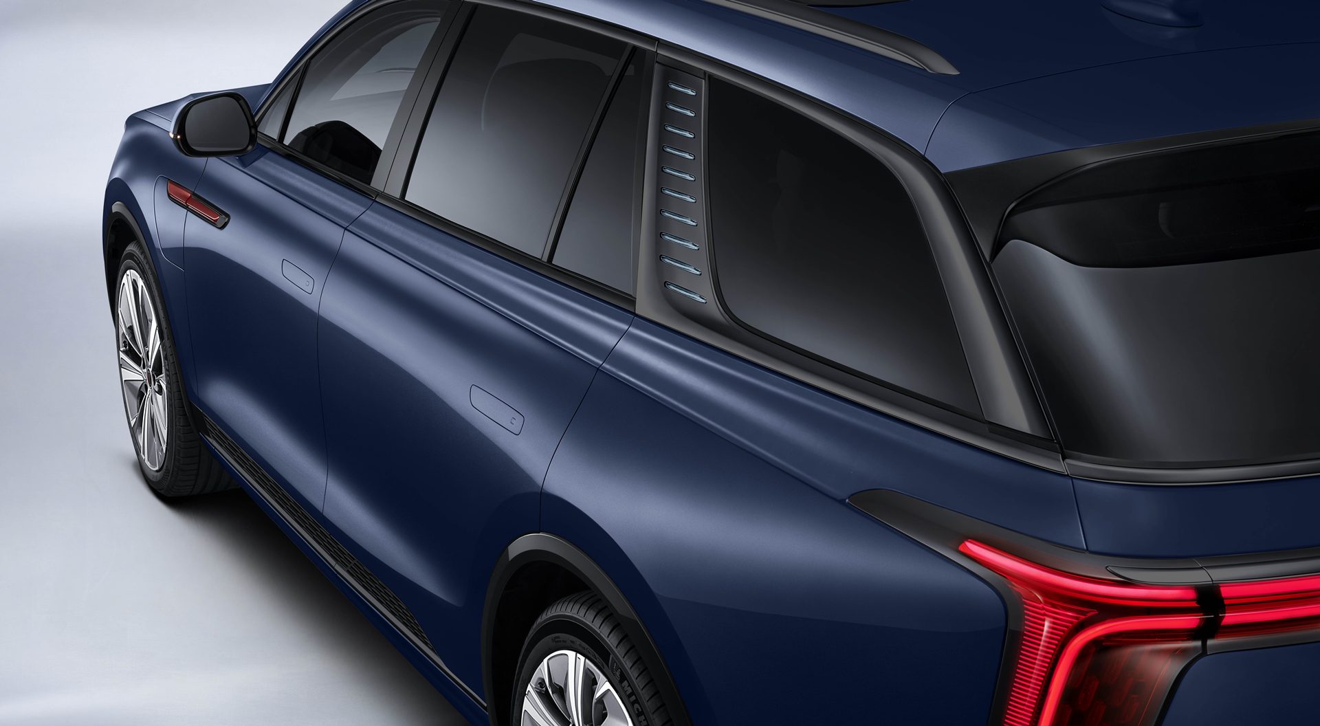 รูปภาพ หงษ์ฉี Hongqi E-HS9 Standard ปี 2026