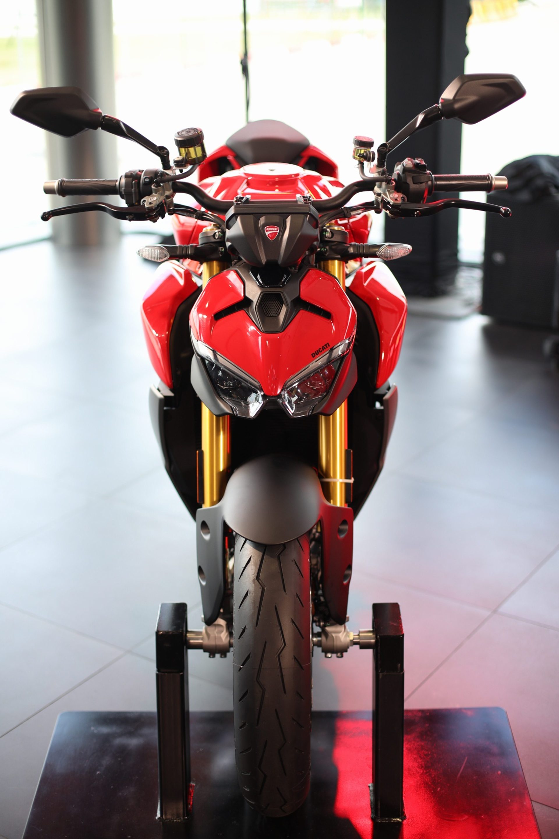 รูปภาพ ดูคาติ Ducati Streetfighter V2S ปี 2025