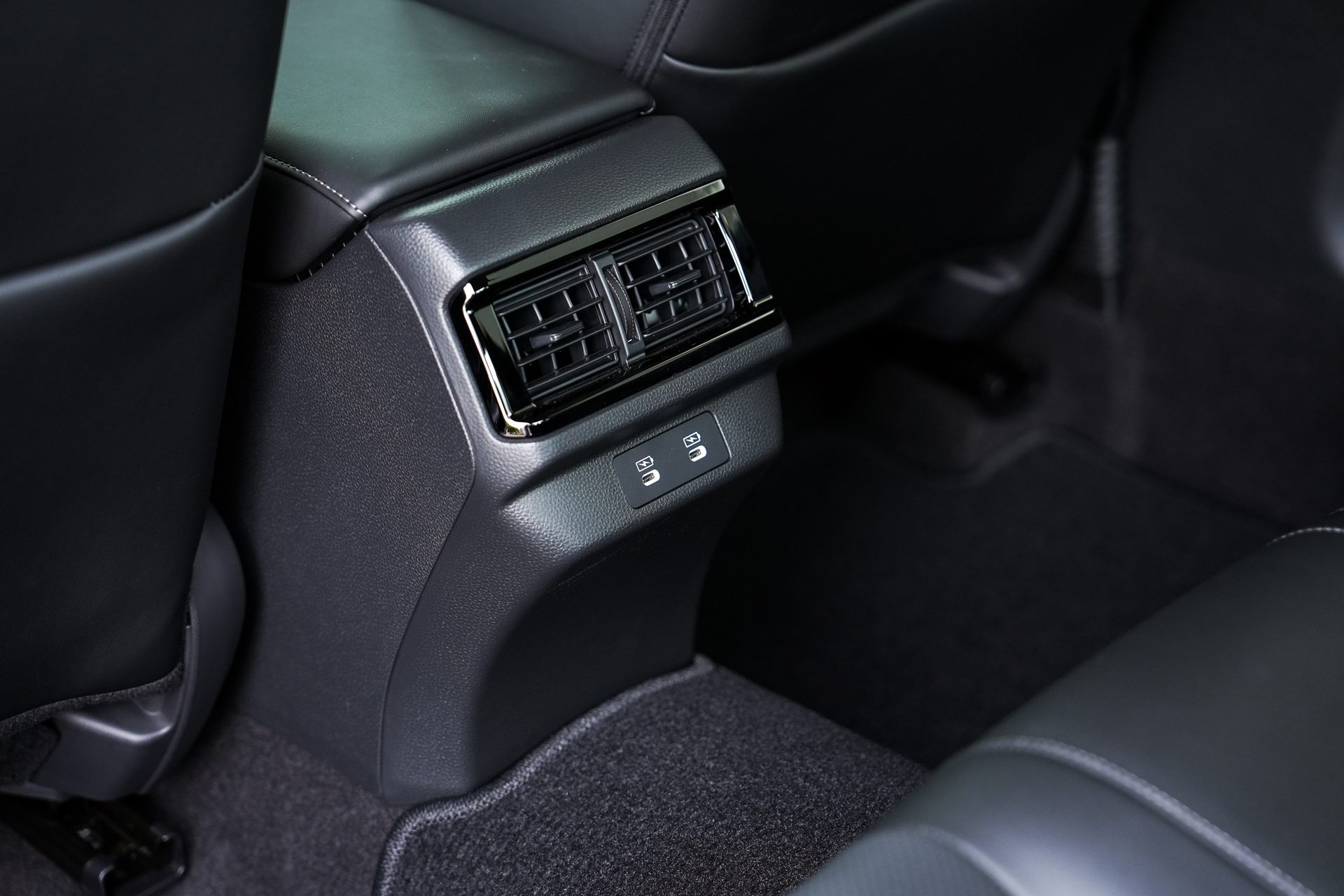 รูปภาพ ฮอนด้า Honda Accord e:HEV E ปี 2025