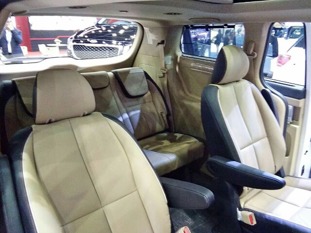 รูปภาพ เกีย KIA Grand Carnival Limousine (SXL) ปี 2017