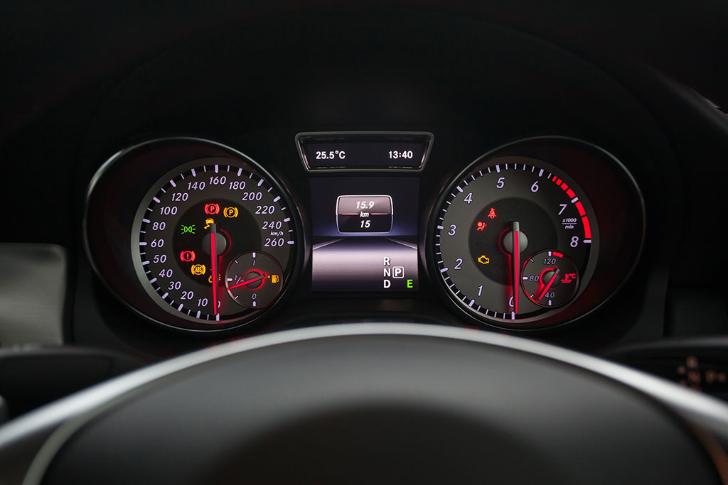 รูปภาพ เมอร์เซเดส-เบนซ์ Mercedes-benz CLA-Class CLA 250 AMG Dynamic ปี 2015