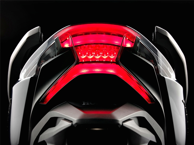 รูปภาพ ฮอนด้า Honda Forza 300 ปี 2019