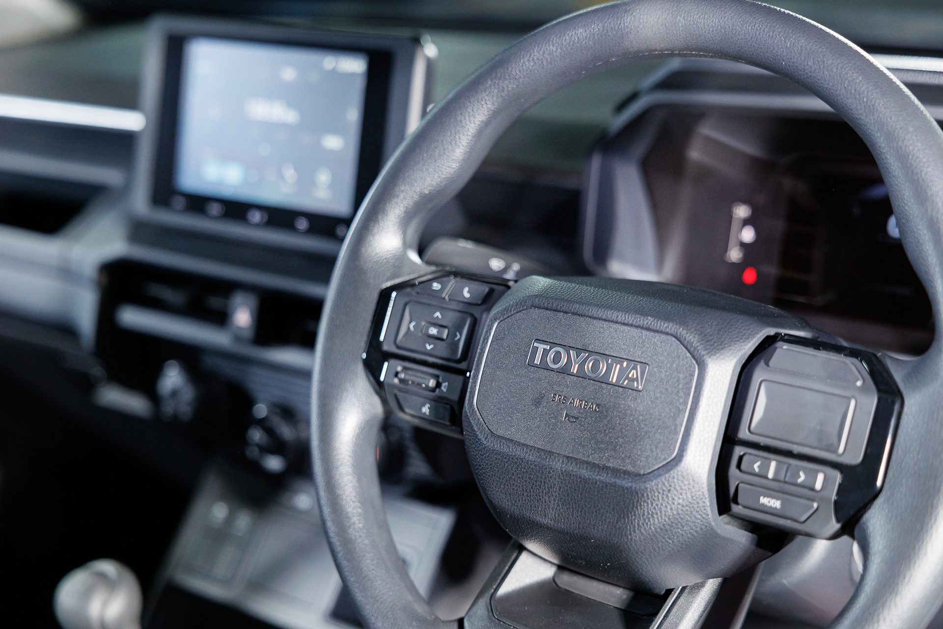 รูปภาพ โตโยต้า Toyota Hilux Travo Double Cab Prerunner 2.8 Premium MT ปี 2025