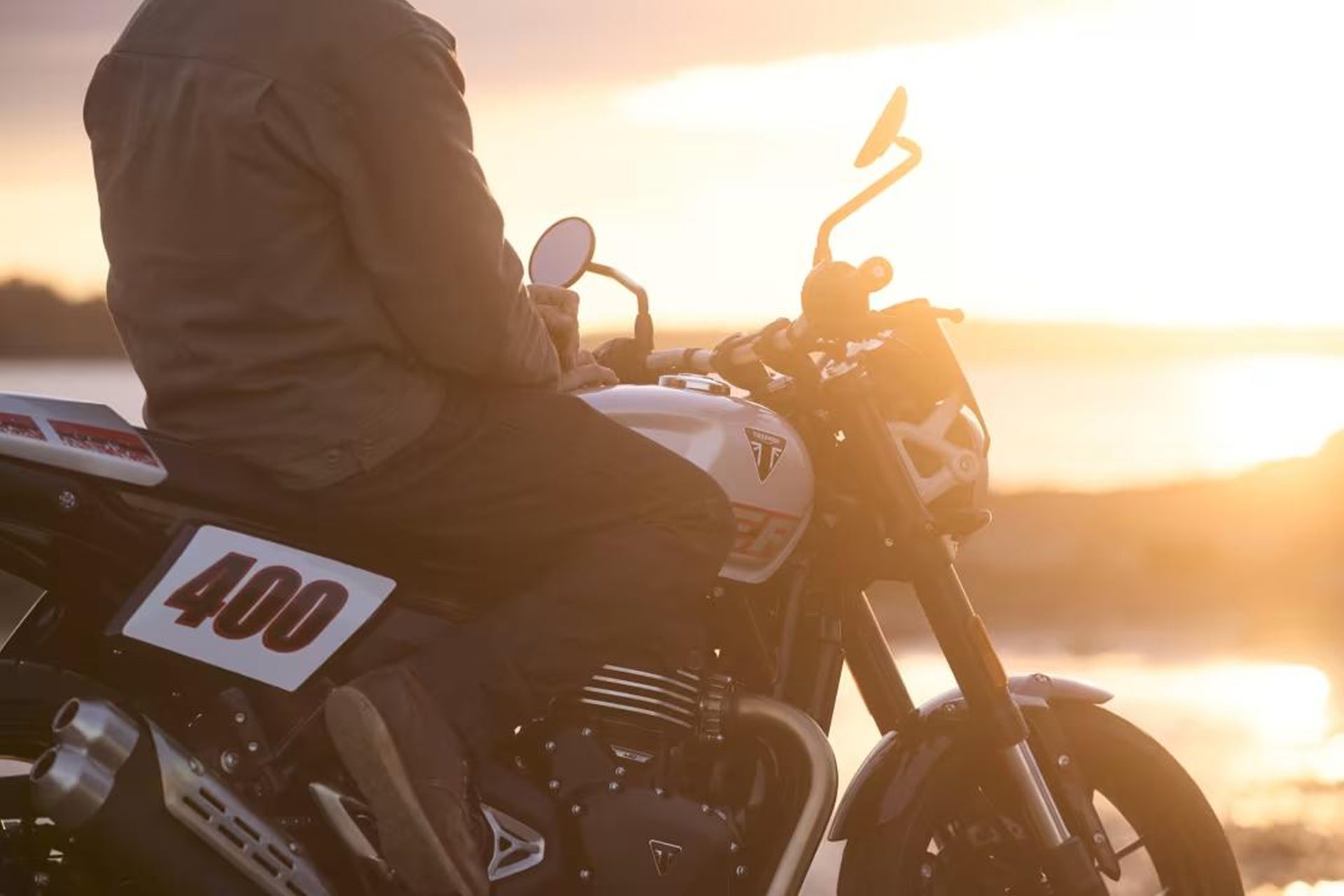 รูปภาพ ไทรอัมพ์ Triumph Tracker 400 ปี 2026