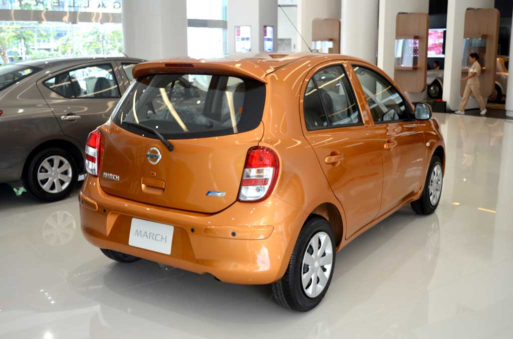 รูปภาพ นิสสัน Nissan March E ปี 2012