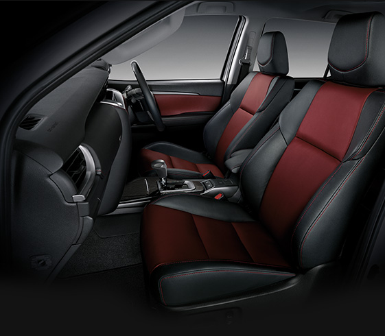 รูปภาพ โตโยต้า Toyota Fortuner 2.8 TRD Sportivo 2WD AT Black Top MY2018 ปี 2018