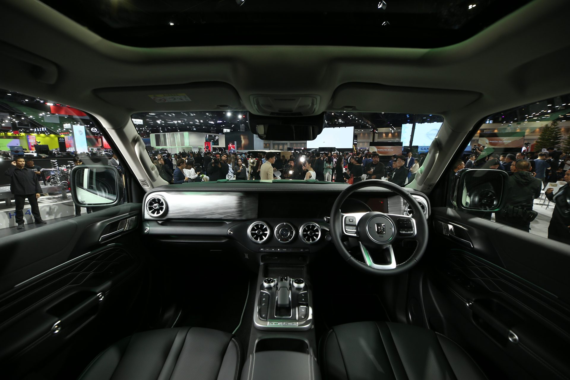 รูปภาพ จีดับบลิวเอ็ม แทงค์ GWM Tank 300 Diesel 2.4T Forest Phantom ปี 2026