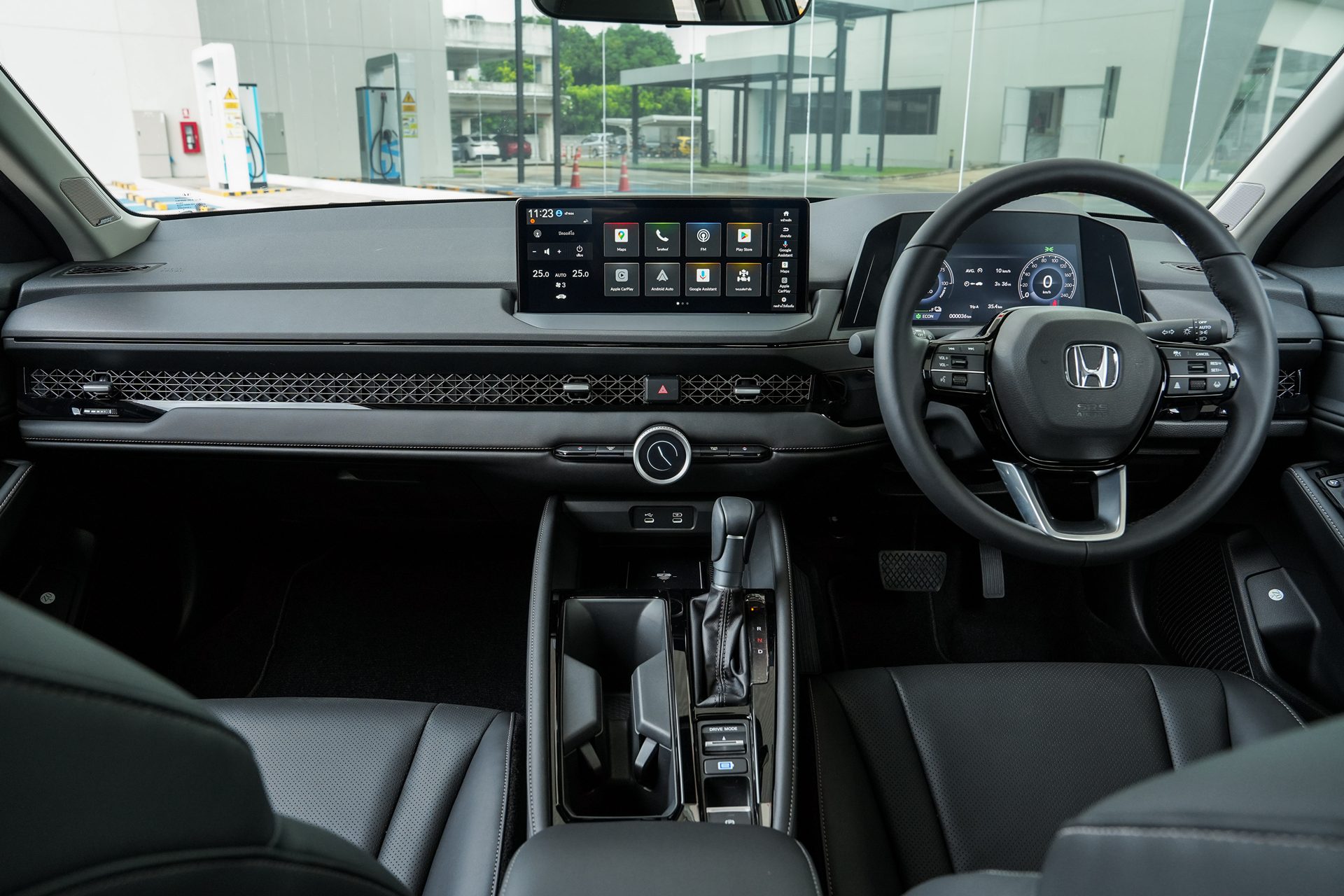 รูปภาพ ฮอนด้า Honda Accord e:HEV E ปี 2025