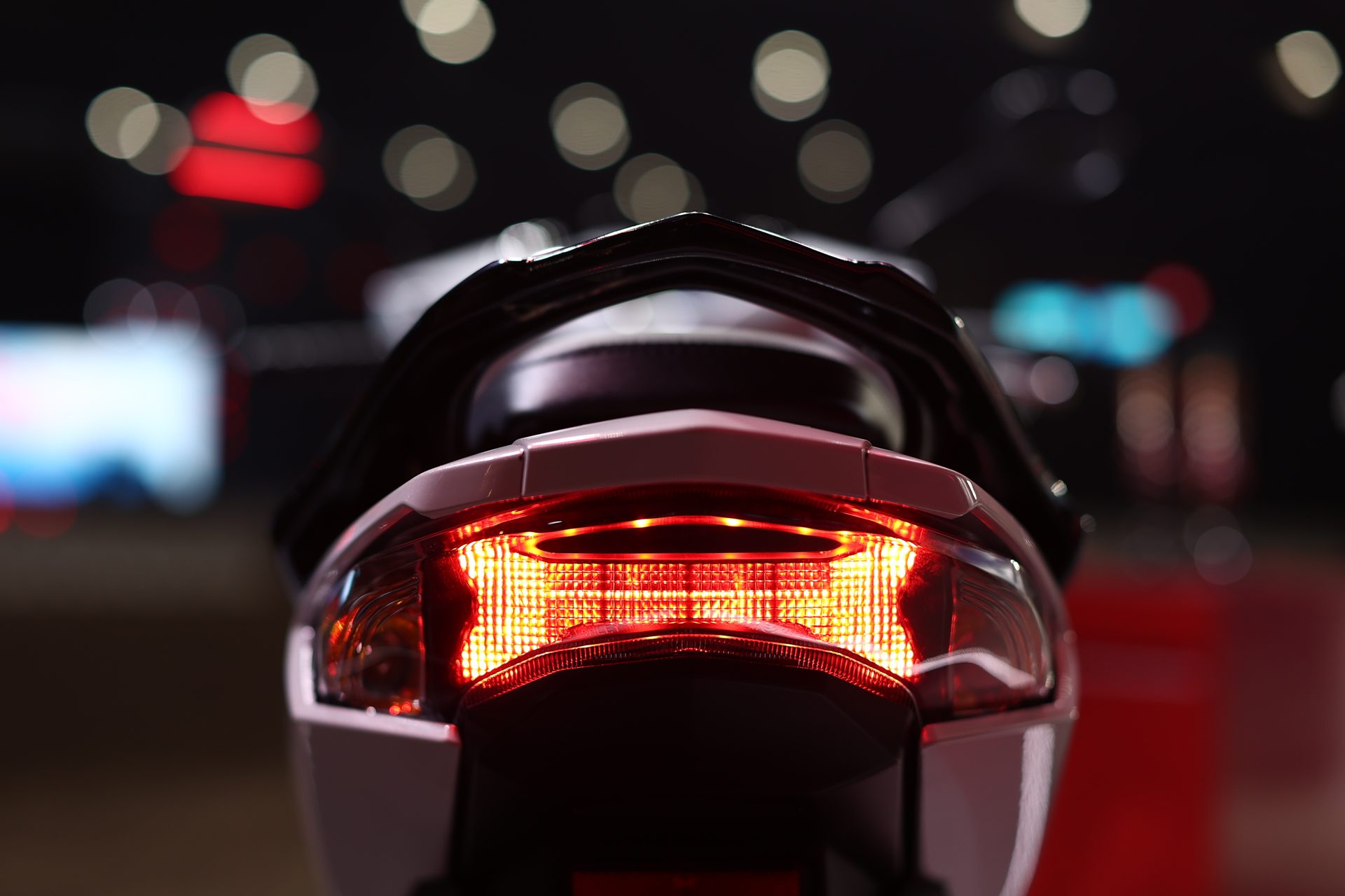 รูปภาพ ฮอนด้า Honda Wave 125 ล้อแม็ก-กุญแจรีโมต ปี 2025