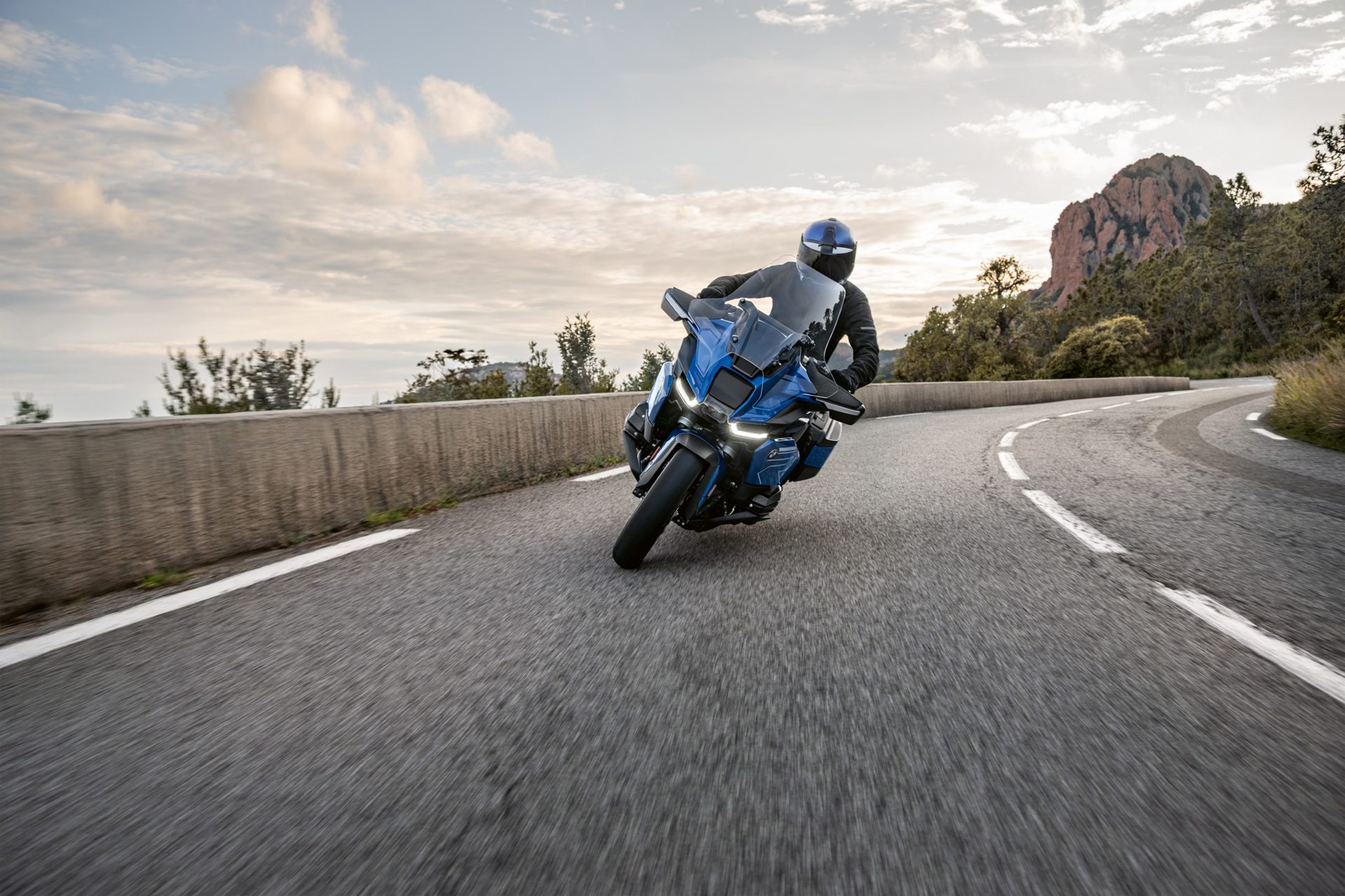 รูปภาพ บีเอ็มดับเบิลยู BMW R 1300 RT Impulse ปี 2025