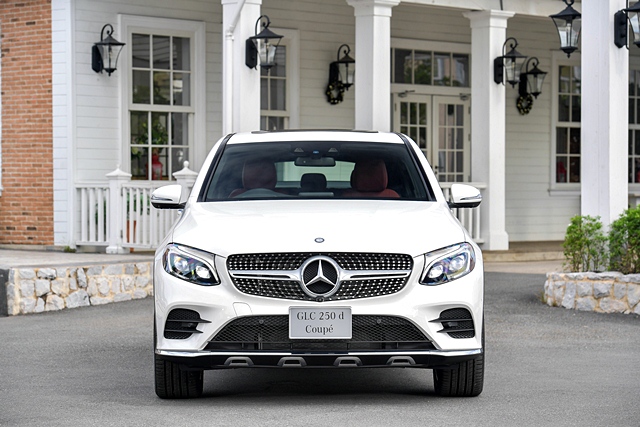 รูปภาพ เมอร์เซเดส-เบนซ์ Mercedes-benz GLC-Class GLC 220 d AMG Dynamic ปี 2017