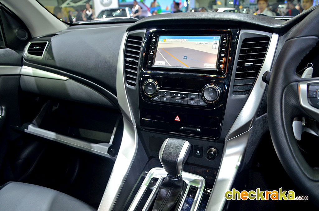 รูปภาพ มิตซูบิชิ Mitsubishi Pajero Sport 4WD GT Premium ปี 2017