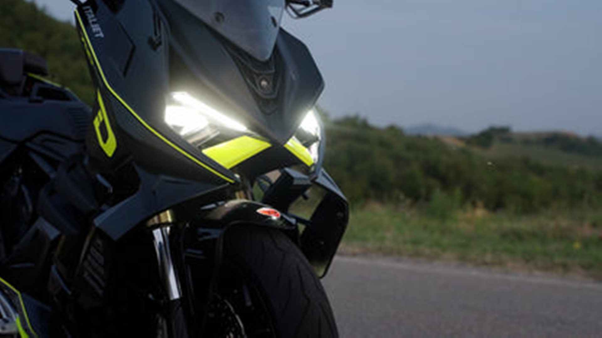 รูปภาพ อิตัลเจ็ท Italjet Dragster 700 Twin Premium Edition ปี 2026