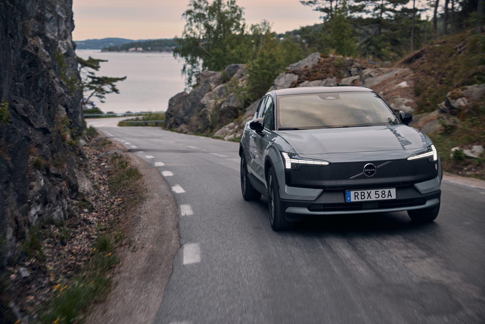 รูปภาพ วอลโว่ Volvo EX30 Ultra Twin Performance Cross Country ปี 2025