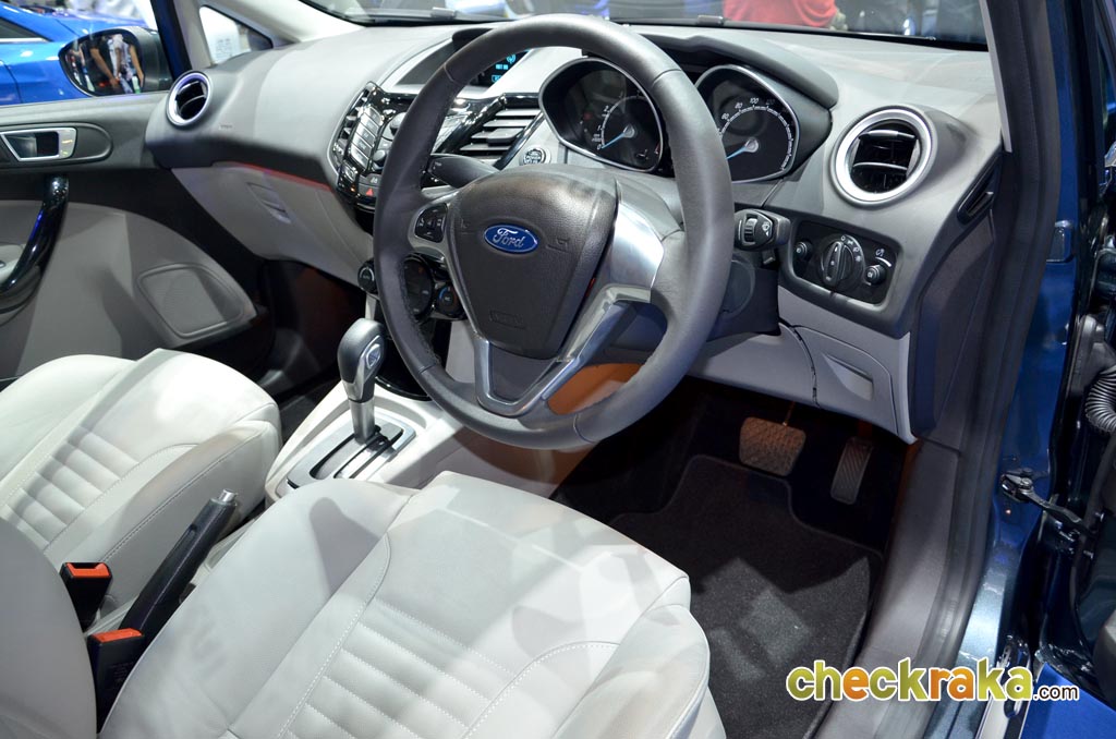 รูปภาพ ฟอร์ด Ford Fiesta 4Dr 1.0 Titanium EcoBoost ปี 2013
