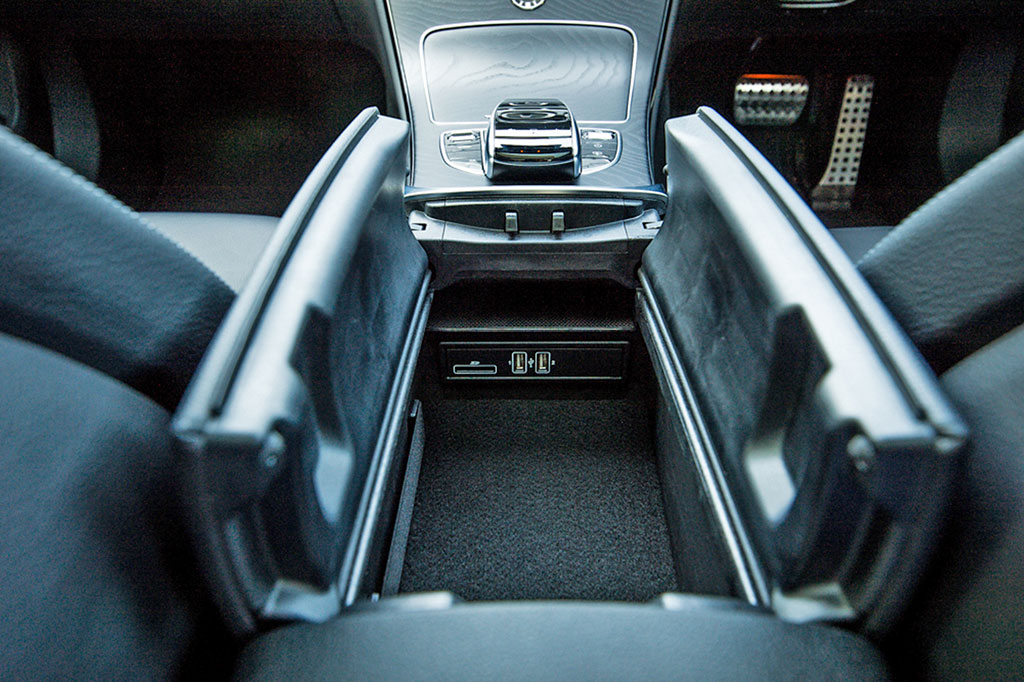 รูปภาพ เมอร์เซเดส-เบนซ์ Mercedes-benz C-Class C 350 e AMG Dynamic ปี 2016