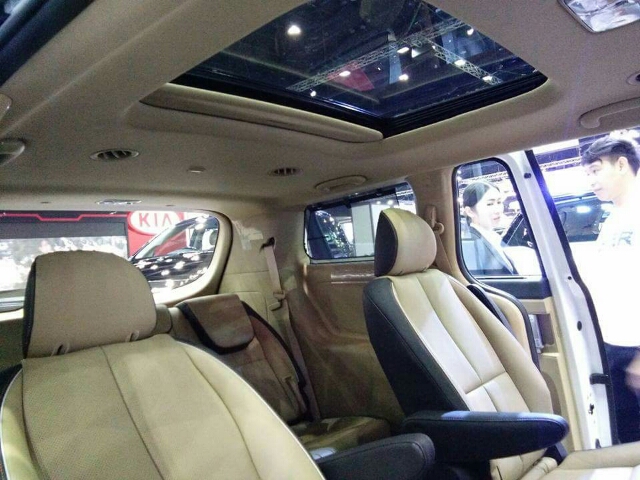 รูปภาพ เกีย KIA Grand Carnival Limousine (SXL) ปี 2017