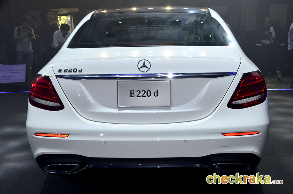 รูปภาพ เมอร์เซเดส-เบนซ์ Mercedes-benz E-Class E 220 D AMG Dynamic ปี 2017