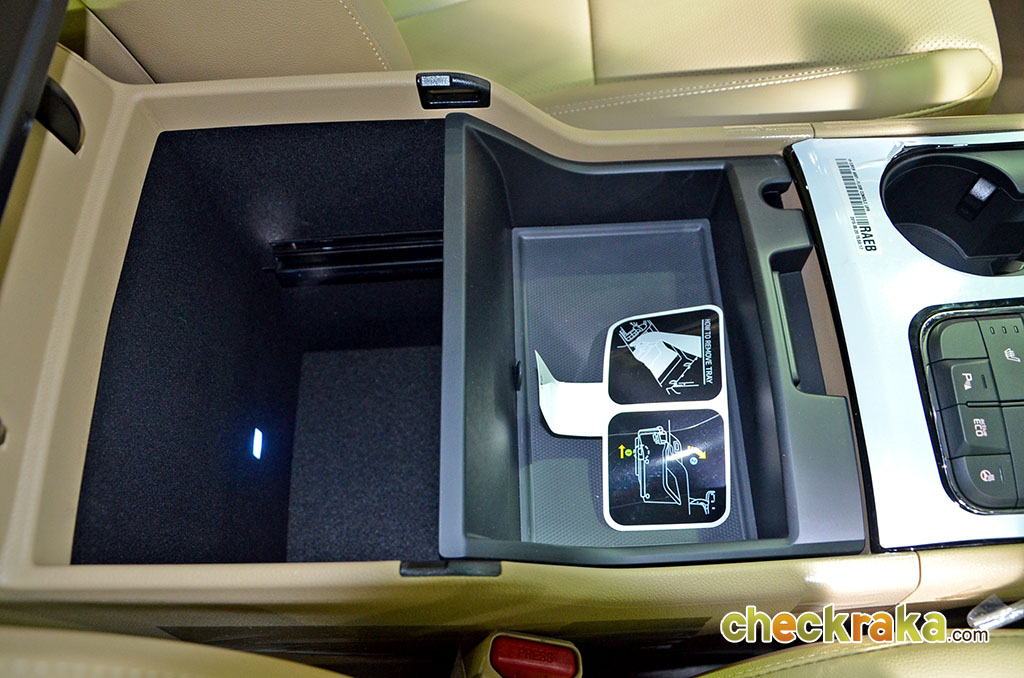 รูปภาพ เกีย KIA Grand Carnival Limousine (SXL) ปี 2017