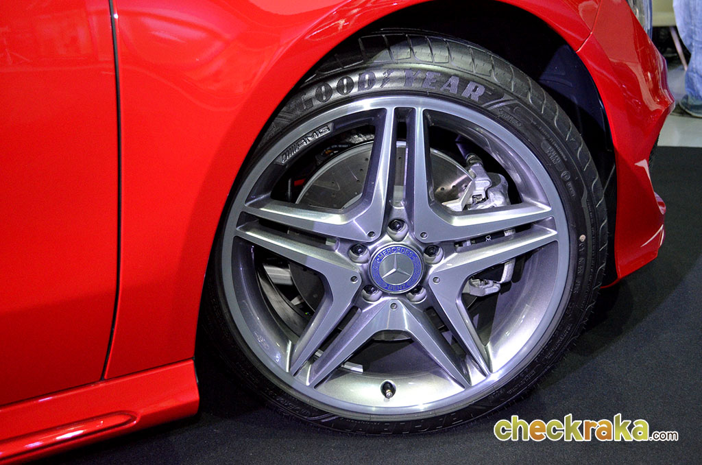 รูปภาพ เมอร์เซเดส-เบนซ์ Mercedes-benz CLA-Class CLA 250 AMG Dynamic ปี 2015