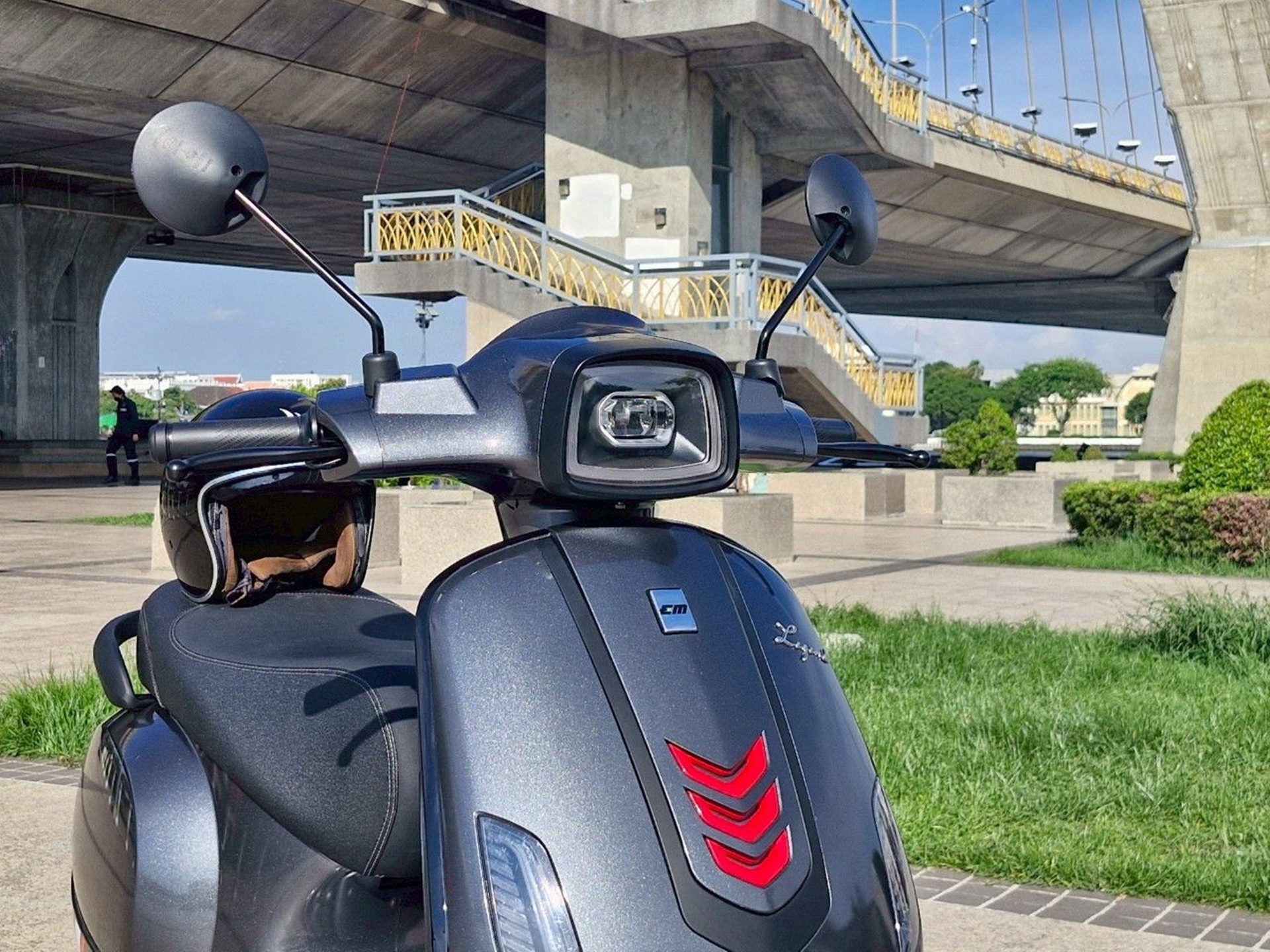 รูปภาพ อีเอ็ม EM Legend Pro (Standard) ปี 2025