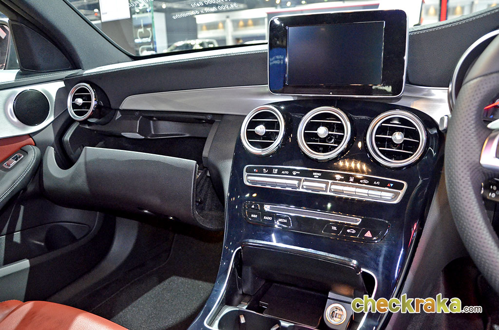 รูปภาพ เมอร์เซเดส-เบนซ์ Mercedes-benz C-Class C 350 e Estate AMG Dynamic ปี 2016