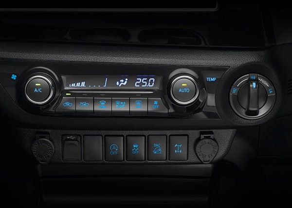 รูปภาพ โตโยต้า Toyota Revo Double Cab 4x4 2.8G AT ปี 2018