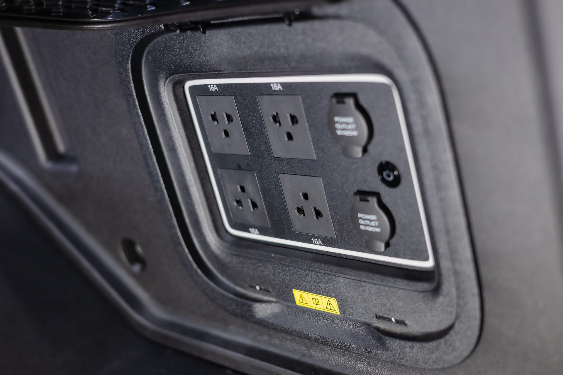 รูปภาพ ริดดารา Riddara RD6 4WD 86 kWh Sunroof ปี 2025