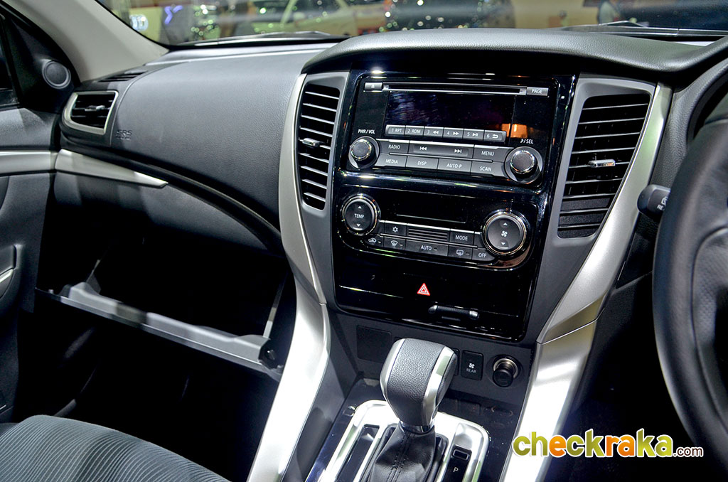 รูปภาพ มิตซูบิชิ Mitsubishi Pajero Sport 2WD GLS LTD ปี 2017