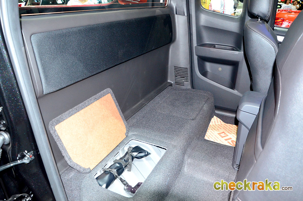 รูปภาพ อีซูซุ Isuzu D-MAX Hi-Lander 2-Door 2.5 Z VGS Turbo ฉลอง 99 ปี อีซูซุ ปี 2015