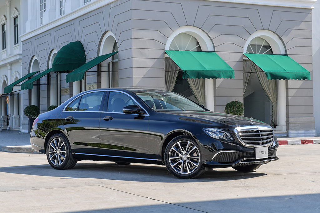 รูปภาพ เมอร์เซเดส-เบนซ์ Mercedes-benz E-Class E 220 D Exclusive ปี 2017