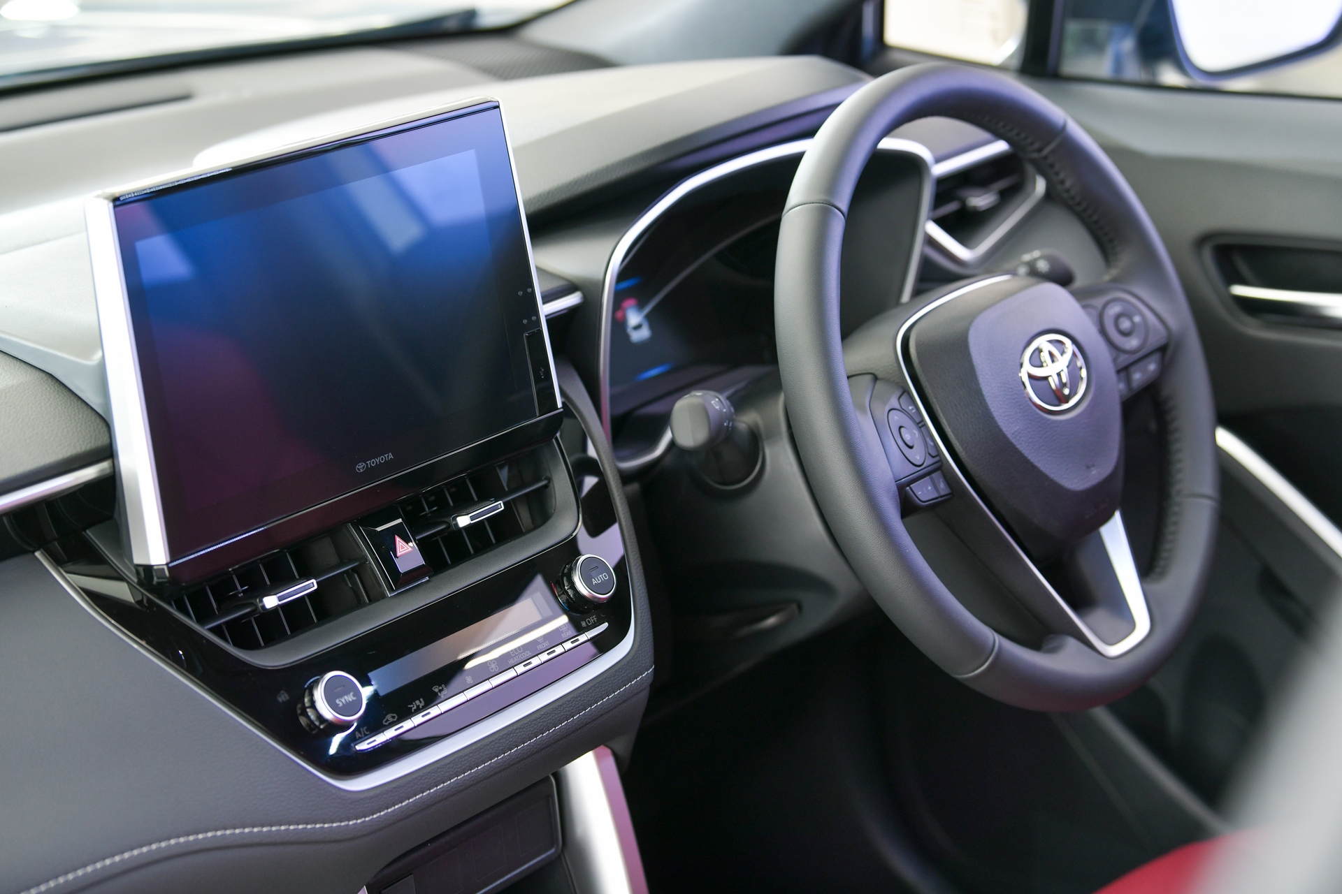 รูปภาพ โตโยต้า Toyota Corolla Cross HEV Premium ปี 2026