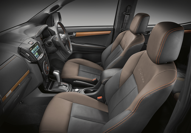 รูปภาพ อีซูซุ Isuzu D-MAX V-Cross Max 4D 4x4 3.0 Ddi Blue Power Z-Prestige A/T MY18 ปี 2018