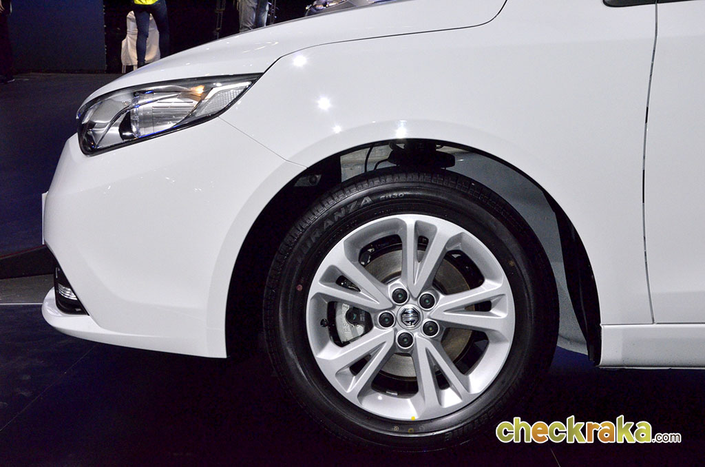 รูปภาพ เอ็มจี MG 5 1.5 X Sunroof ปี 2015