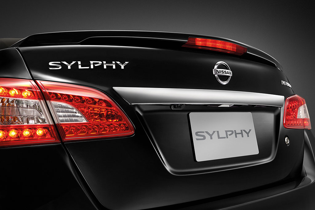 รูปภาพ นิสสัน Nissan Sylphy 1.6 DIG Turbo ปี 2015