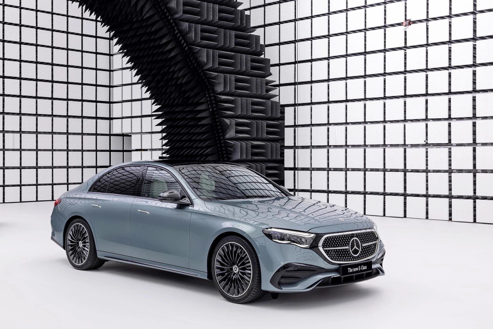 Mercedes-benz E-Class ทุกรุ่นย่อย