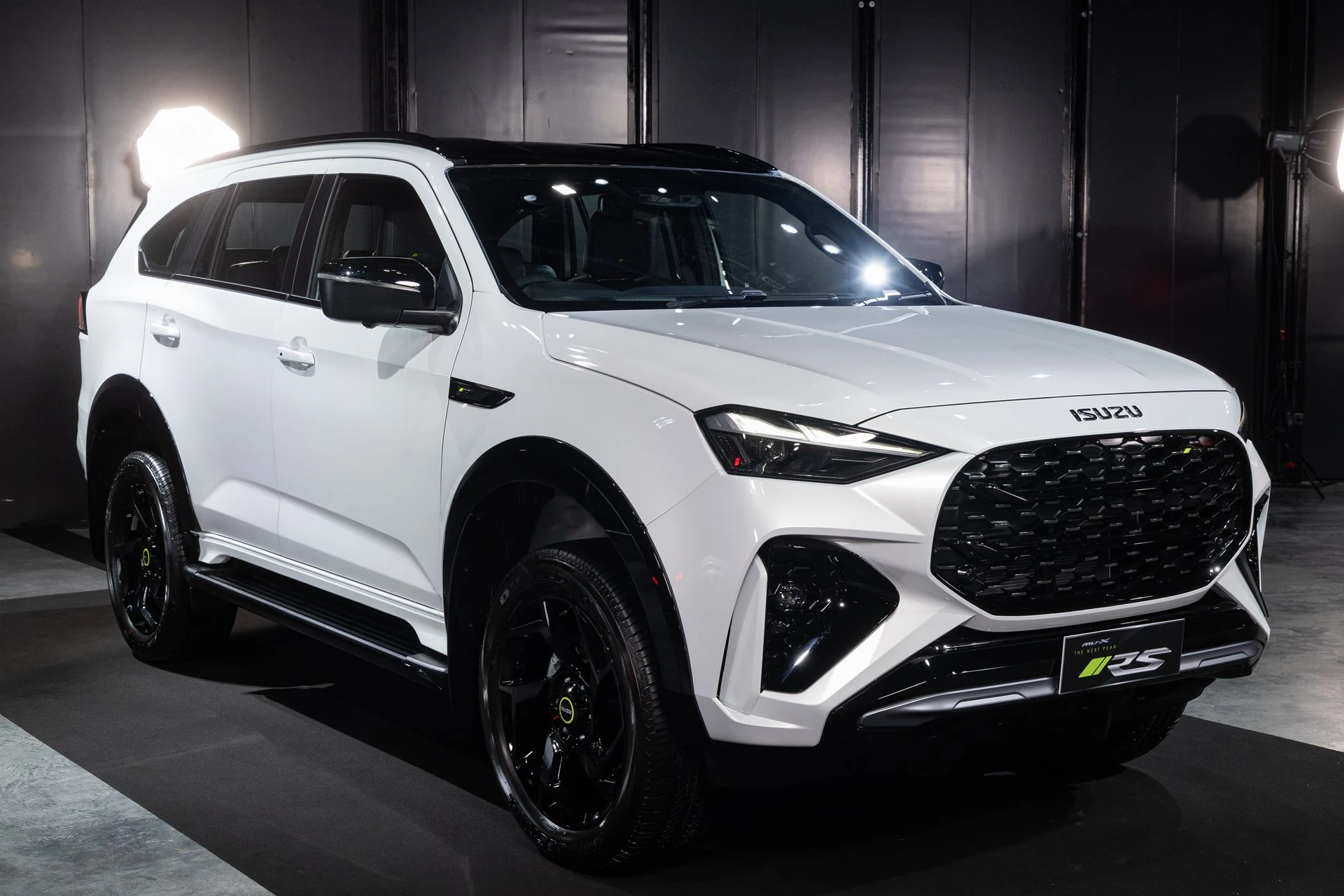 รูปภาพ อีซูซุ Isuzu MU-X 4x2 2.2 RS A/T ปี 2024