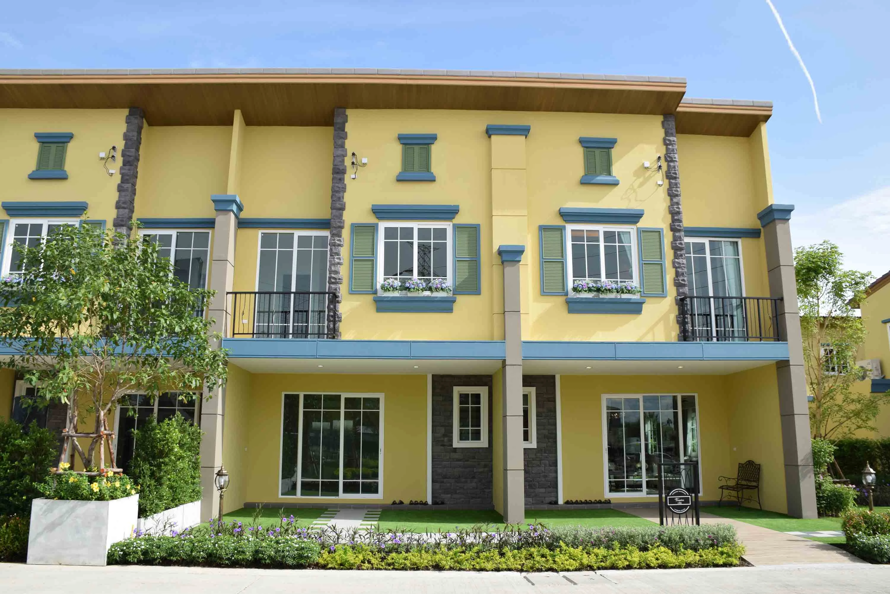 รูปภาพ โกลเด้น ทาวน์ ศรีราชา-อัสสัมชัญ (Golden Town Sriracha - Assumption)