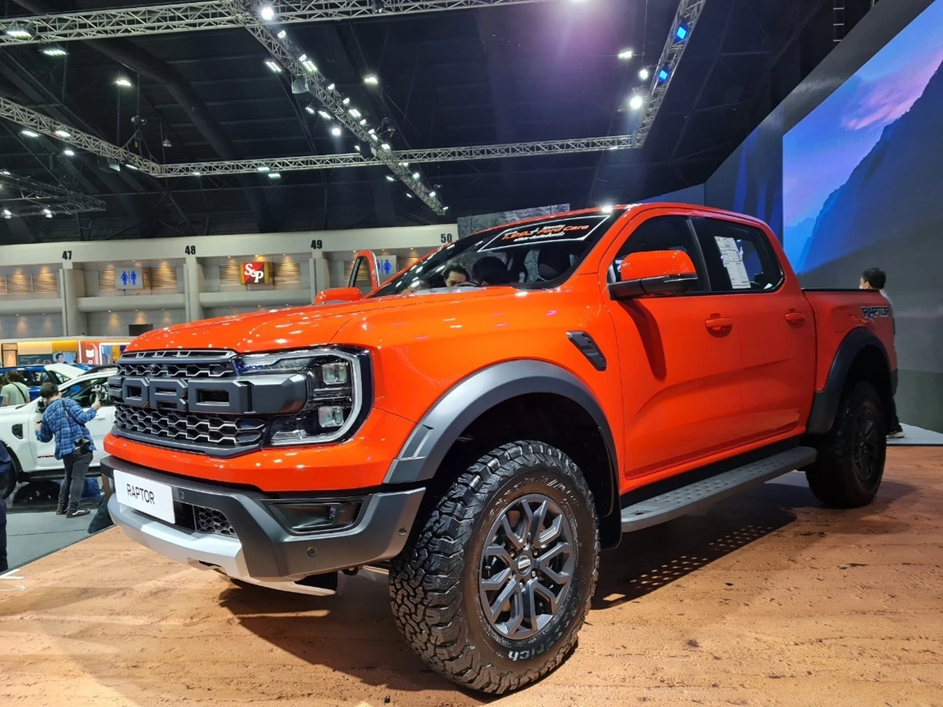 รูปภาพ ฟอร์ด Ford Ranger Double Cab 2.0L Bi-Turbo Raptor 4x4 10AT ปี 2023