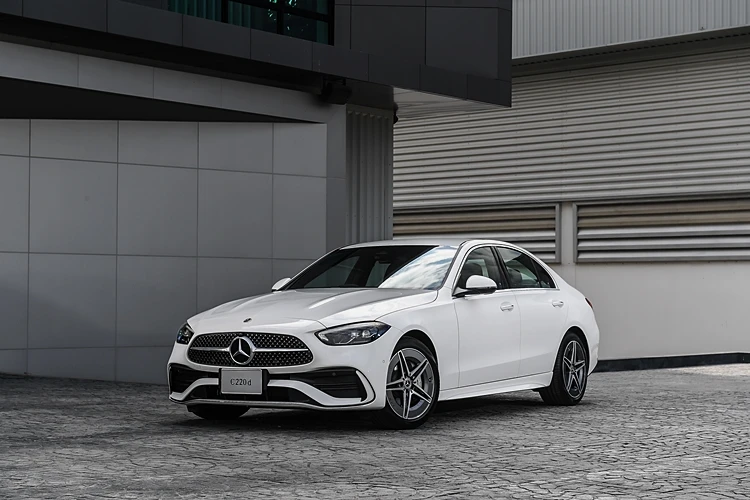 รูปภาพ เมอร์เซเดส-เบนซ์ Mercedes-benz C-Class C 220 d AMG Line ปี 2023